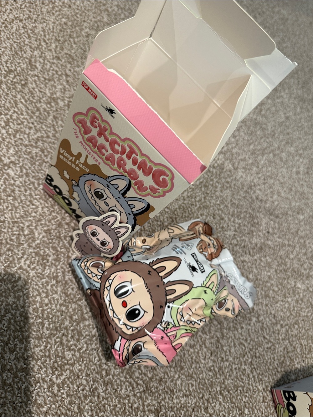 Exciting Macaroon Vinyl Face Blind Box - Pink & Pastel Artwork